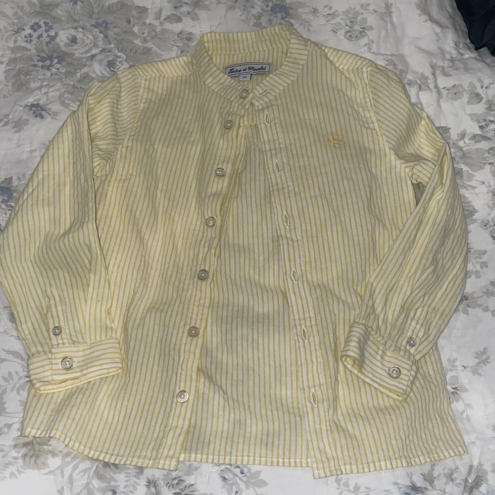 Yellow stripe button down shirt long sleeve boys shirt. Worn only two times.